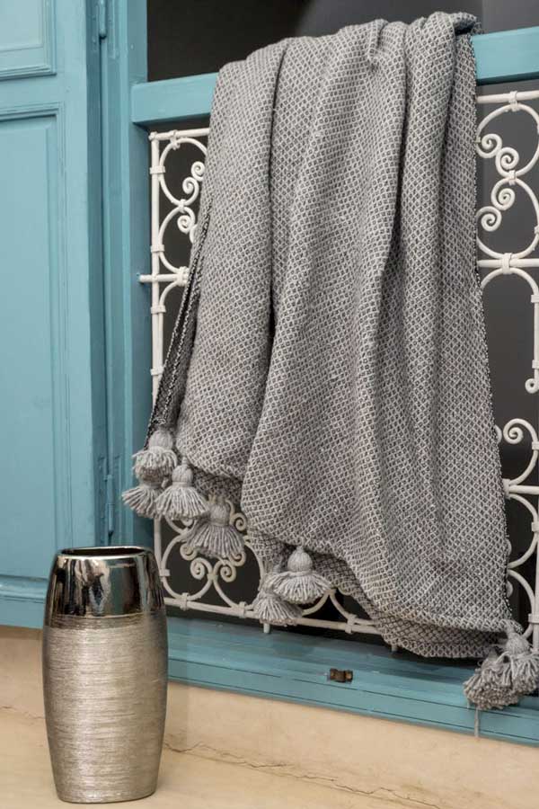 Couverture Losange à Pompons en laine