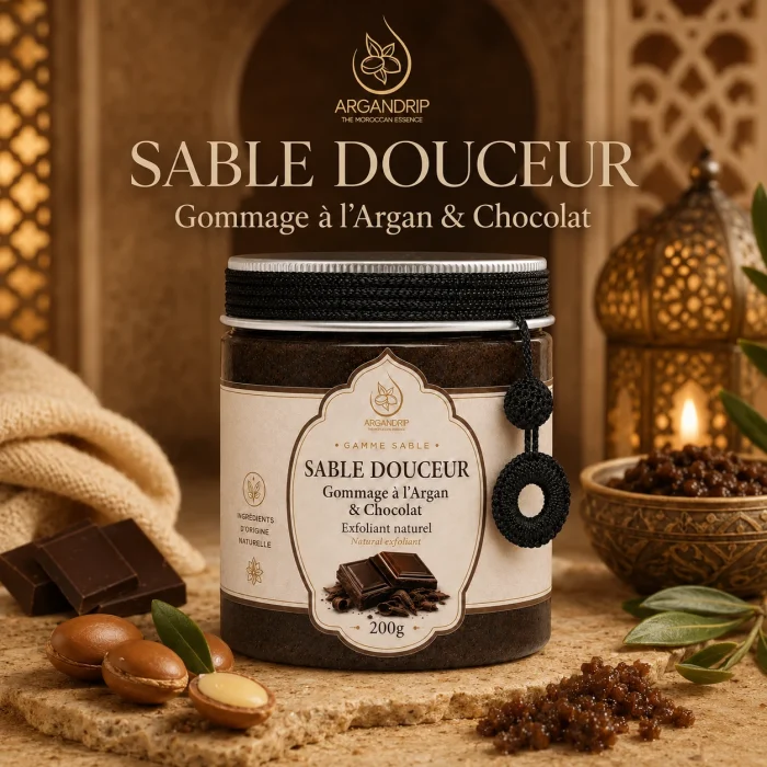 Gommage Sable Douceur ArganDrip — ambiance spa marocain chaude et premium au chocolat